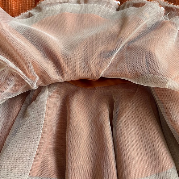 J. Crew - RUFFLE-HEM SEQUIN SKIRT - Size 4 - Picture 4 of 5